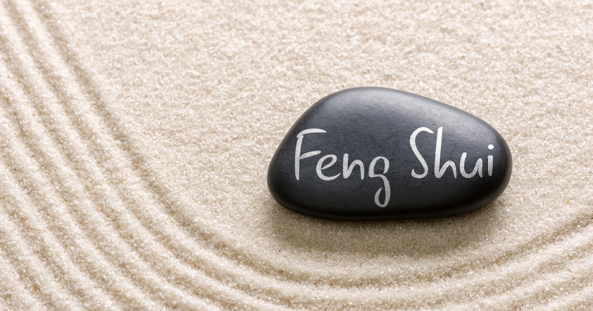 How to Feng Shui Your Workspace